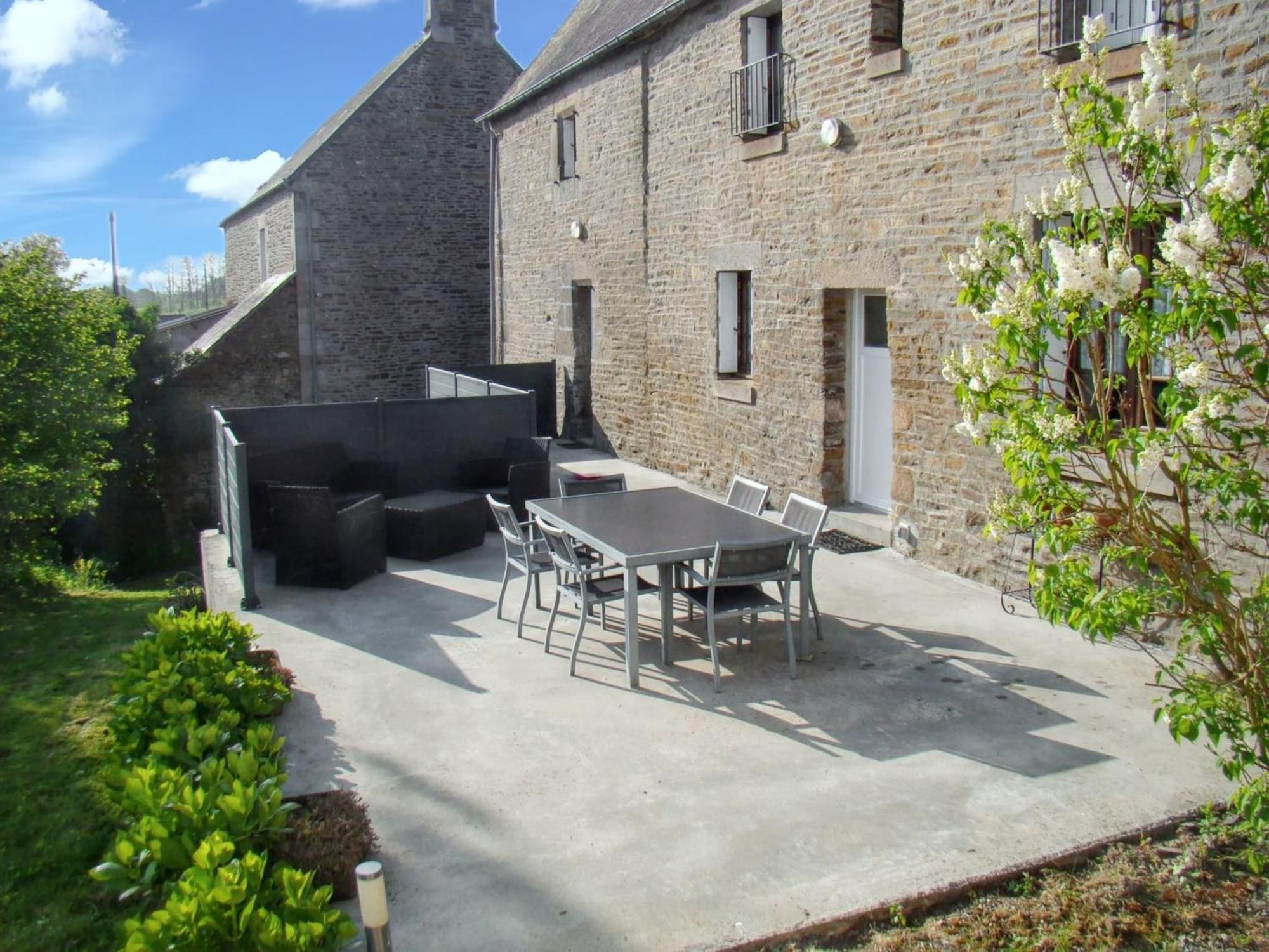 Maison Charmante A Sougeal Avec Superbe Jardin エクステリア 写真